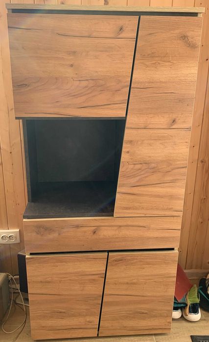 Продам шкаф-витрину