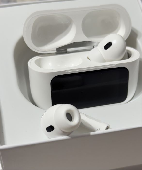 Продаю наушники новые