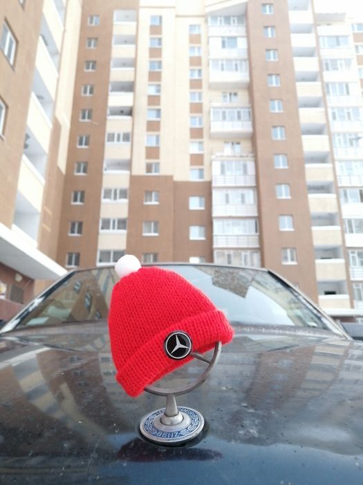 Шапочка,шапка Мерседеске Mercedes