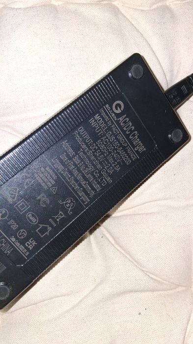 Incarvator trotineta Hitway 54,6V