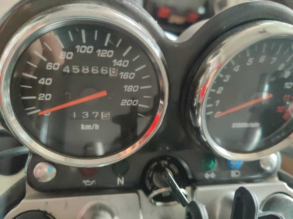 Vând motocicletă Suzuki GS 500 E din 2003