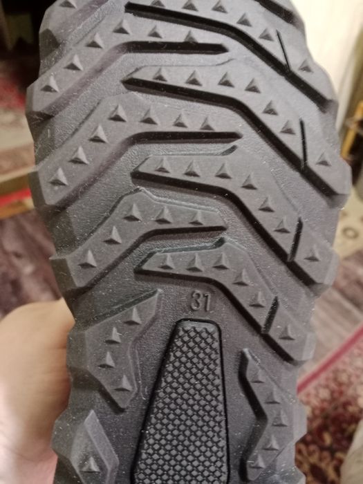 Продам обувь мальчиковую