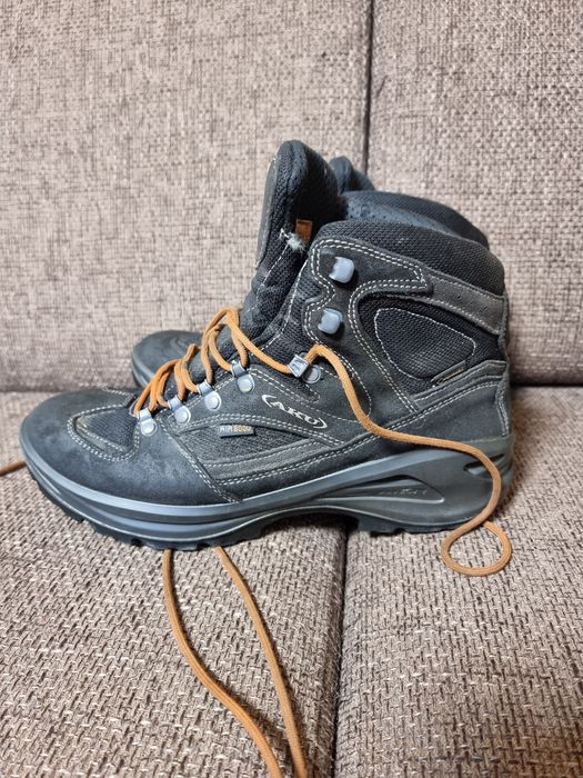 Bocanci AKU goretex.nr 44