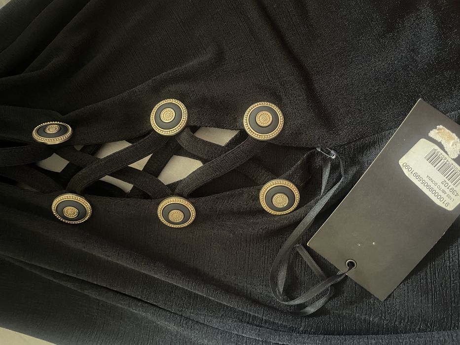 Стилна бутикова италианска черна рокля