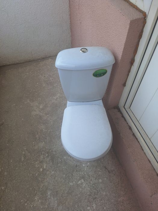 Продам Унитаз б\у