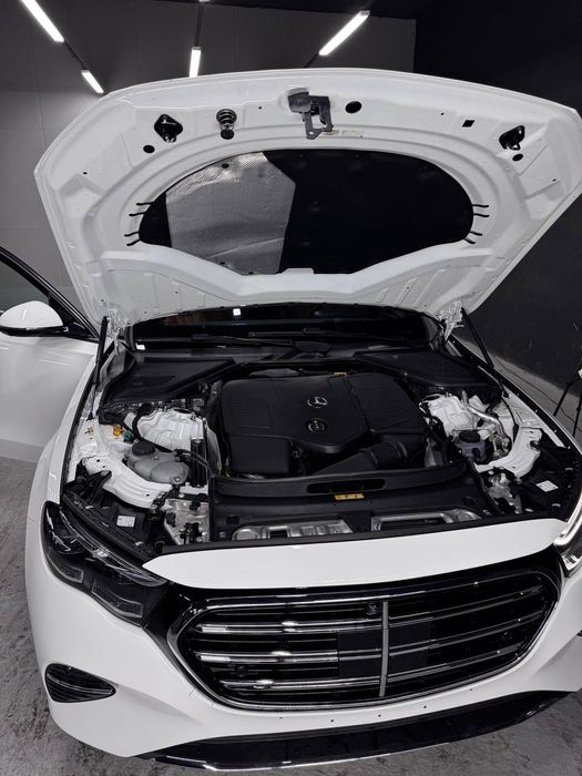 Mersedes bens E350e. 4 matik