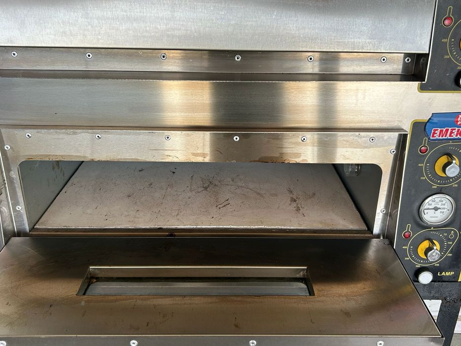 Vând cuptor profesional pentru pizza EPZ02 – 3.500 lei