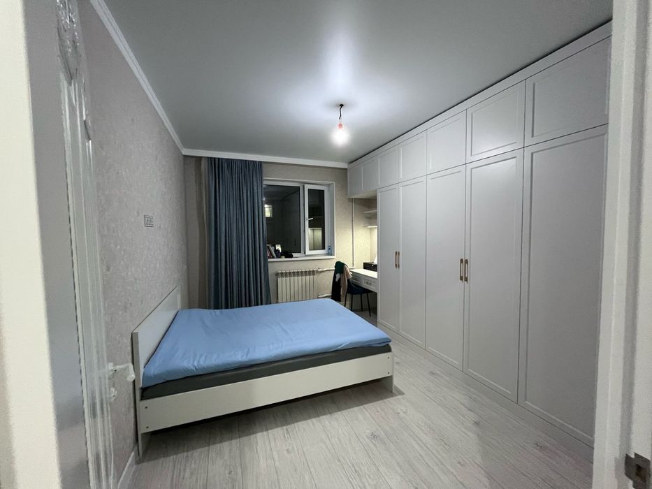 продам двухспальную кровать