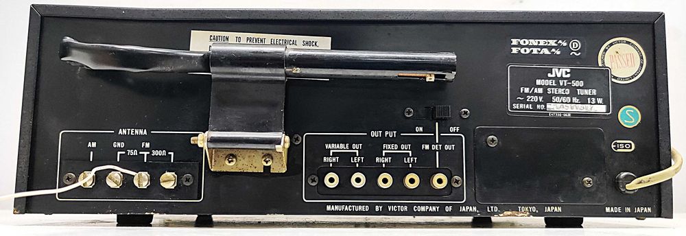 JVC VT 500 tuner vintage cu scala iesire variabila pt amplificator