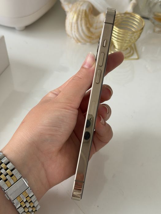 Продам iPhone 12 Pro Max