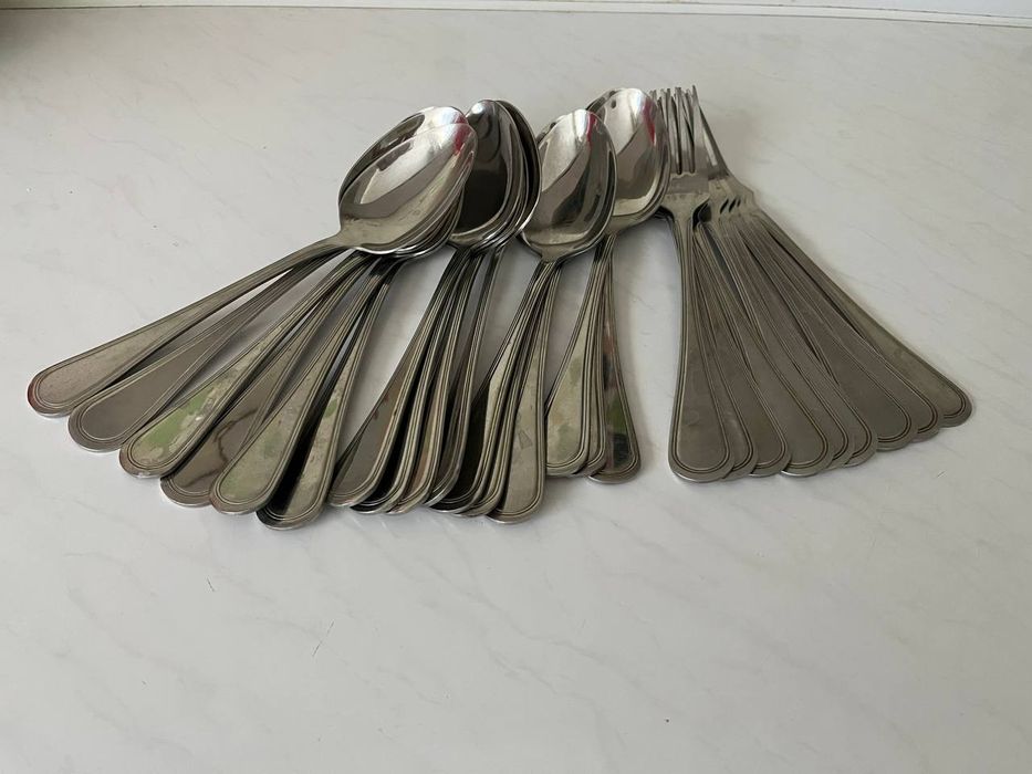 Rasmdagi narsalar sotiladi.