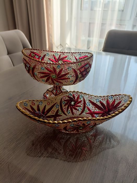 Конфетница на ножке