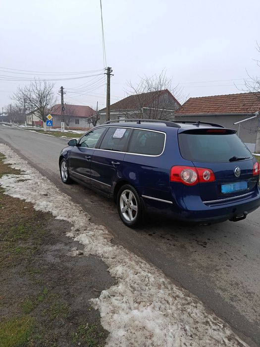 Vând Volkswagen Passat
