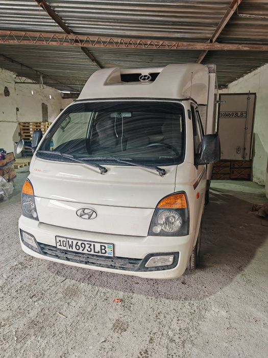 Хундаи портер 2 автомат 2015 рефрожатр