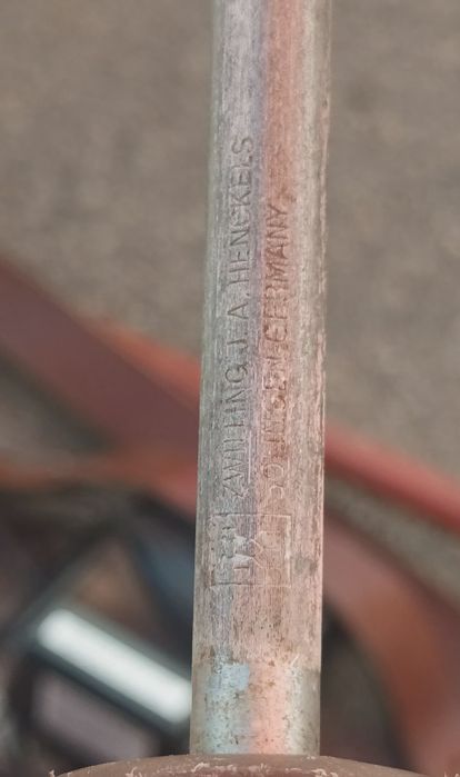 Masinuta veche de colectie si masat vechi de colectie