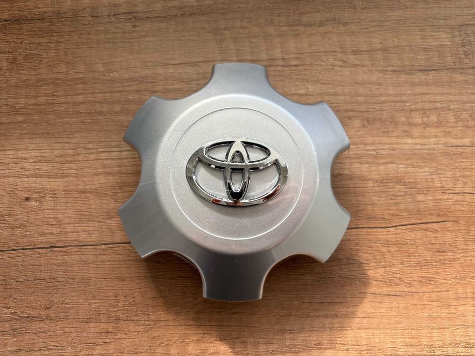 Тойота Капачки за джанти 6 болта - 4260B-60160 - toyota