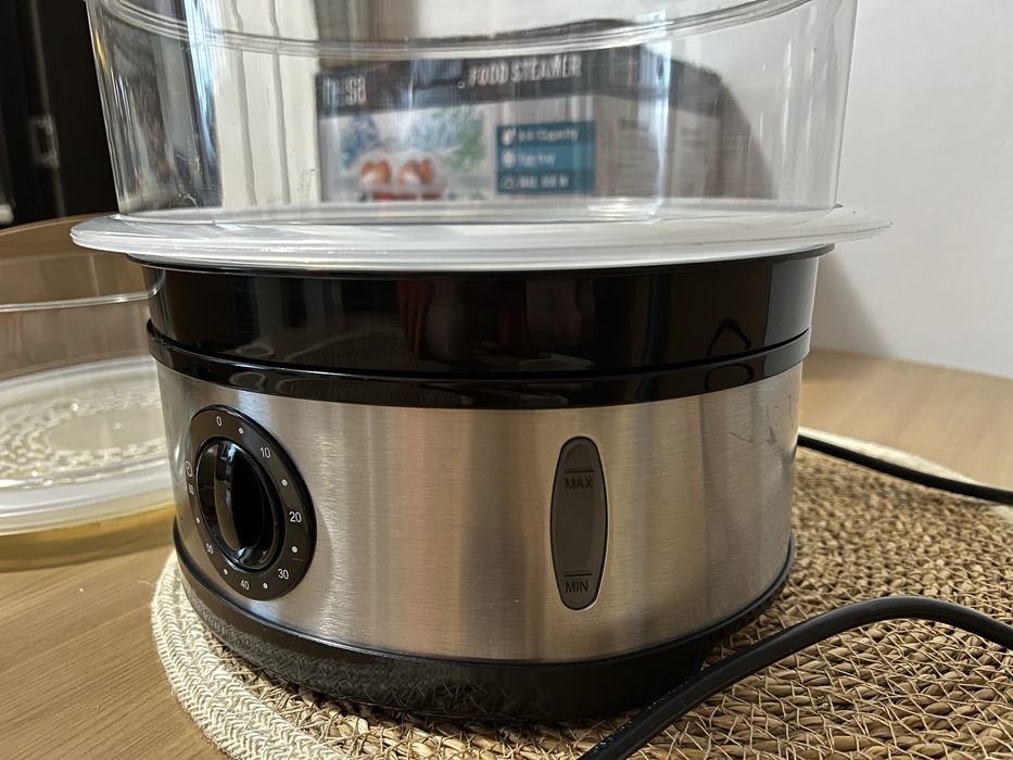 Aparat de gatit cu aburi