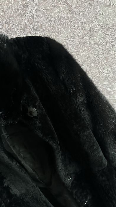 Продам натуральный мутон шуба