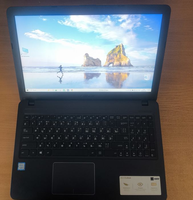 Ноутбук ASUS core i3