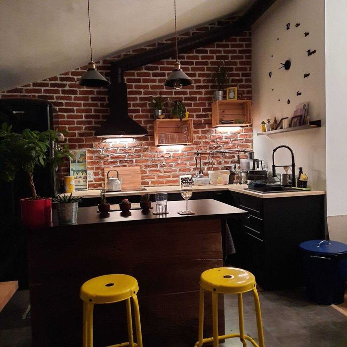 Тристаен апартамент в Карпузица