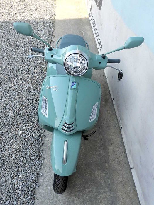 Scuter Vespa GTS 310 80th 2026 | Finantare rapida