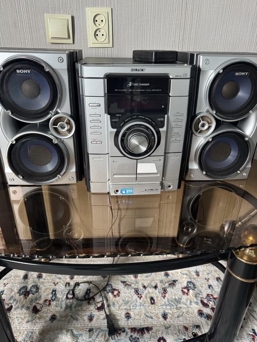 Продам музыкальный центр