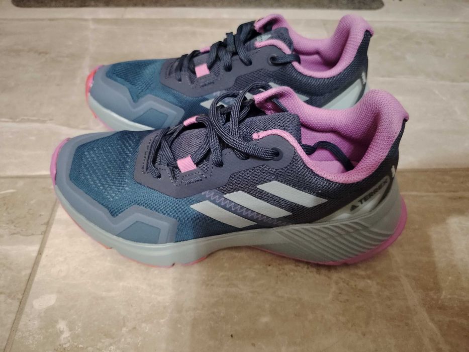 Маратонки  Adidas Terrex 36,5 Нови!!