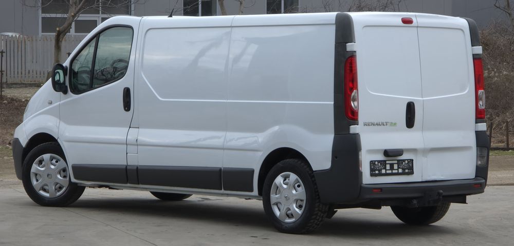 Renault Trafic // Opel Vivaro 2.0 Diesel L2H1 An 2011