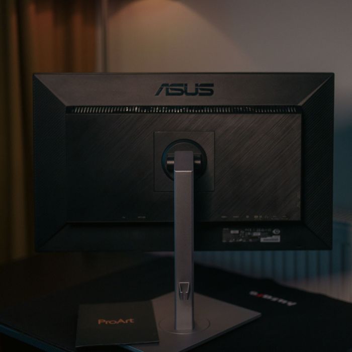 Monitor Asus Pro Art 27 4 K  si Dell 27 inch plus stamd dual