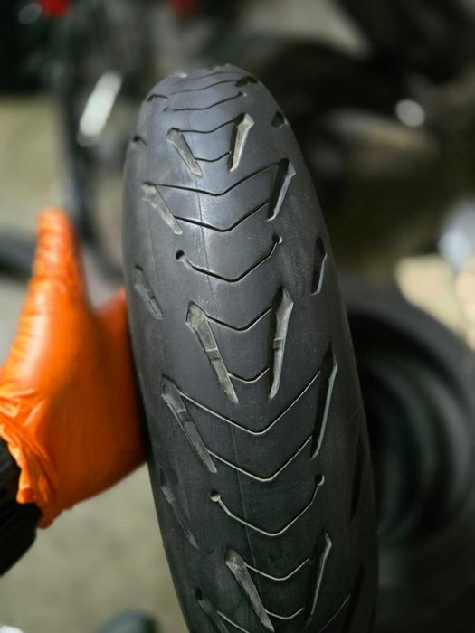 Anvelope moto SH - stare foarte buna