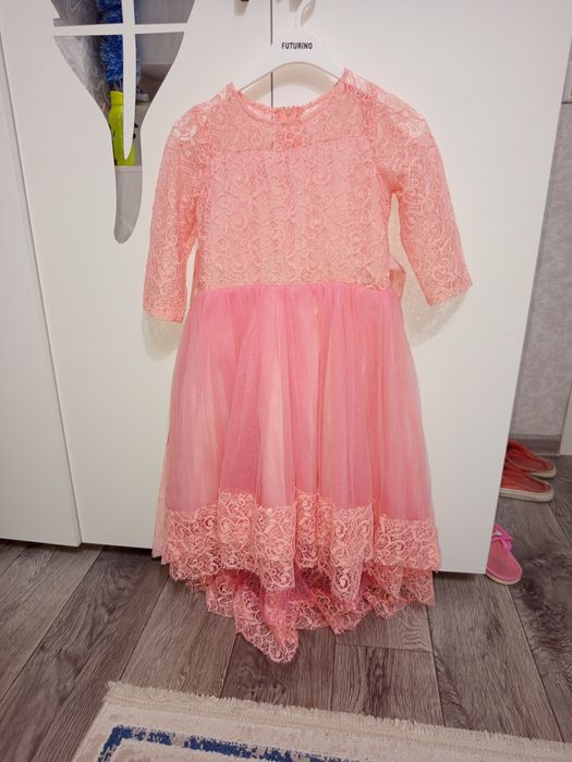 Нарядное платье для девочки