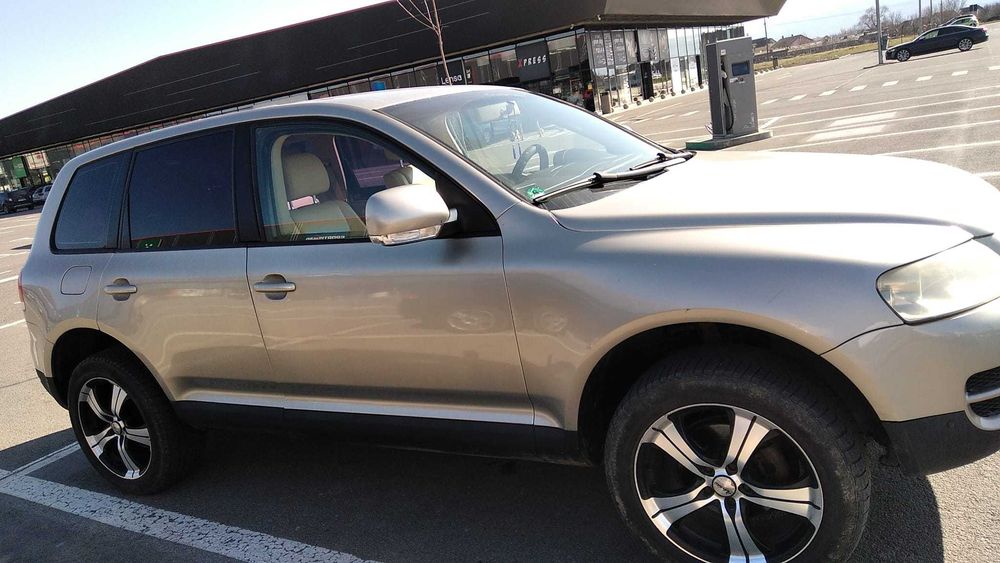 Vând  Mașină  Dizel Automat 2.5 motor