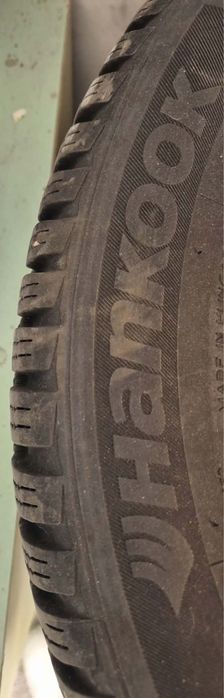 Зимни гуми Hankook с железни джанти 14 цола.