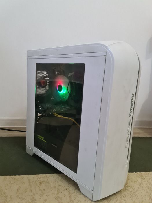 Игровой компьютер в комплекте с перефирией