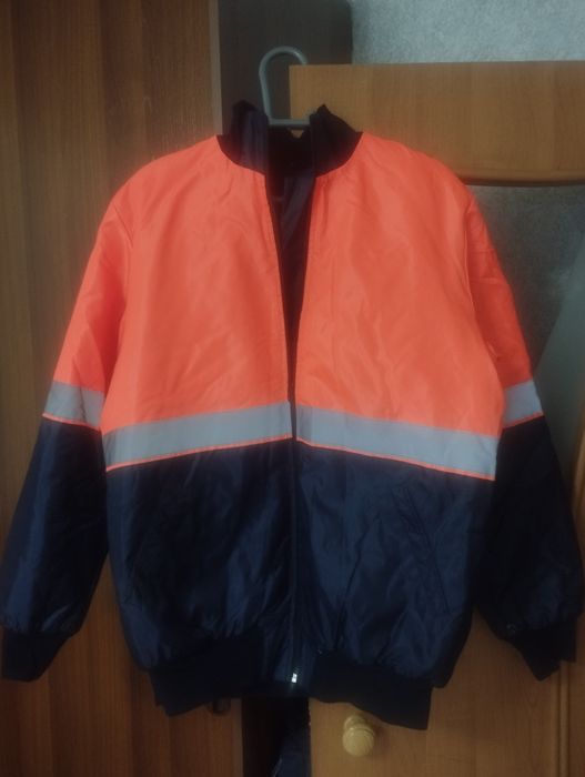 Обмен или продам зимнюю спец.одежду