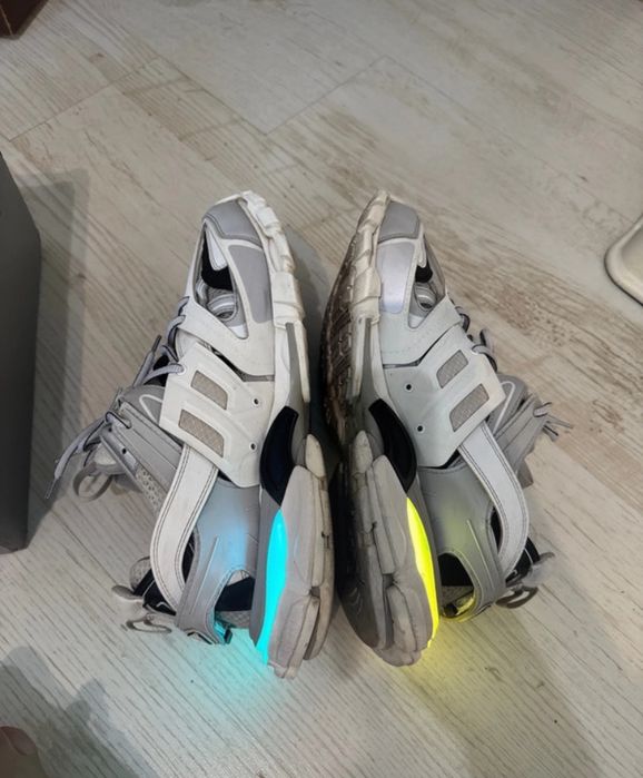 Balenciaga track