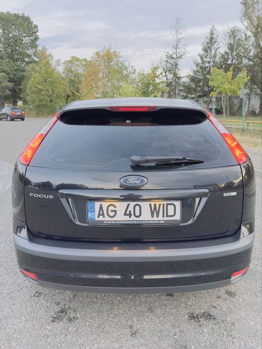Ford Focus Ghia 2005 1.6 90 cai