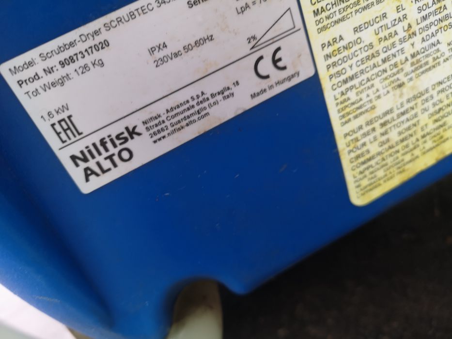 Подопочистваща Машина на 220Волта Nilfisk Scrubtec 343.2 Вс. Настилки