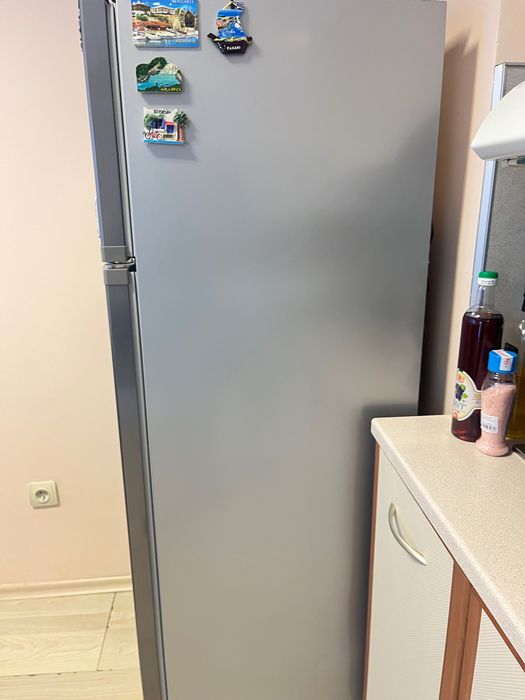 Хладилник-Liebher R CTEL 2931, с шестгодишна гаранция на мотора.