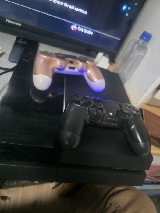 Vand  Playstation 4