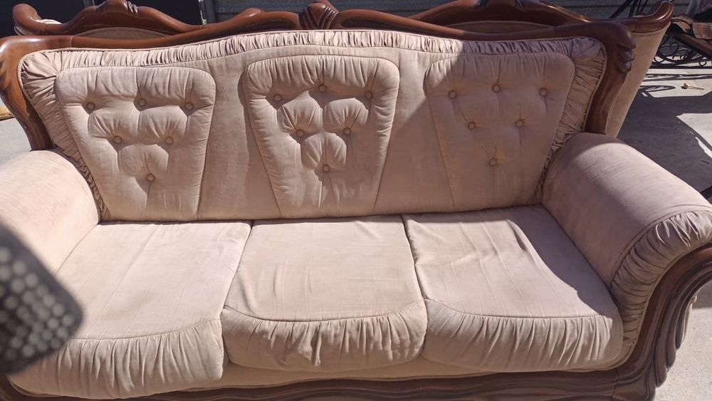 Диван. Мягкая мебель