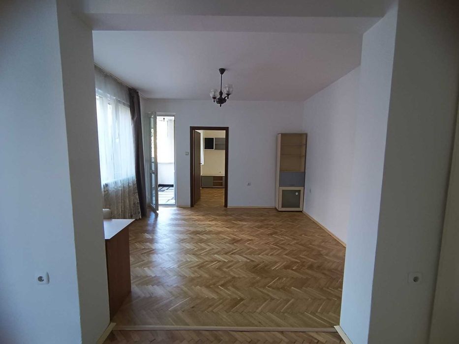 Продава се Двустаен апартамент в София, Гео Милев - 67 кв.м за 1523 €/кв.м - Снимка #2