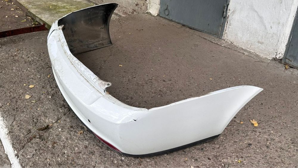 Бампер приора седан