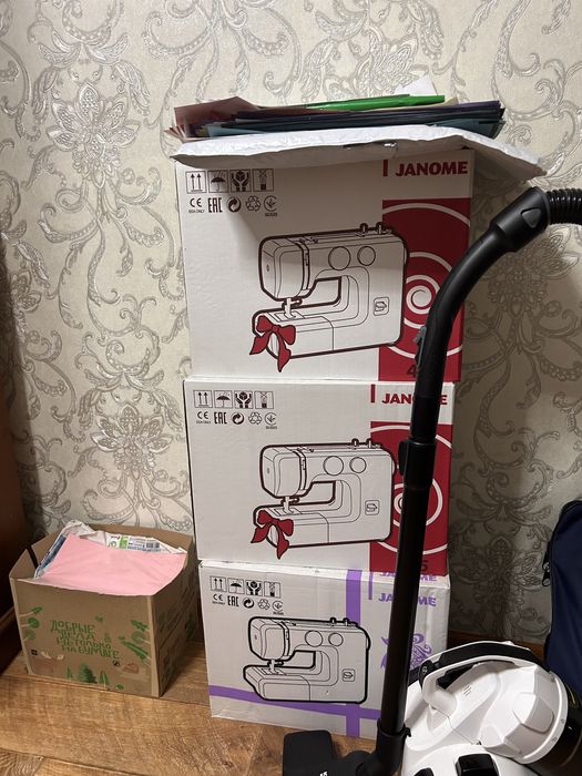 Швейная машина  Janome  495