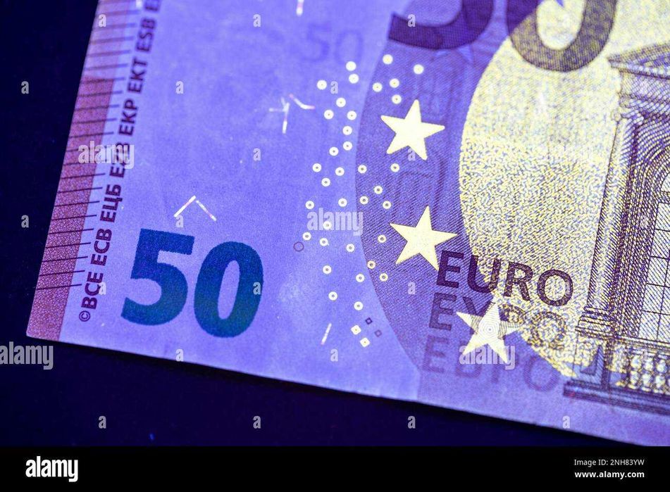 Мини UV Детектор за Проверка на Валута