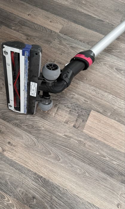 Вертикална прахосмукачка Rowenta x-pert essential 260
