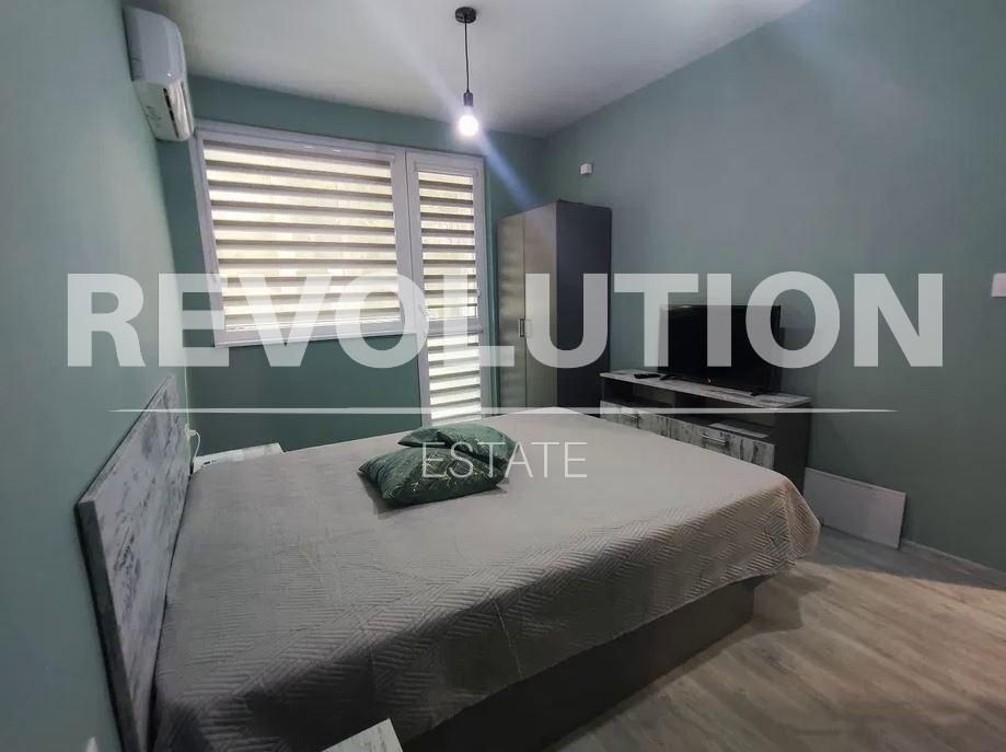 Дава се под наем Двустаен апартамент в Варна, Център - 70 кв.м за 600 € - Снимка #4