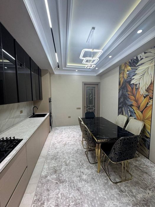 Срочно продойотсия квартира паркентиски Урбан строй