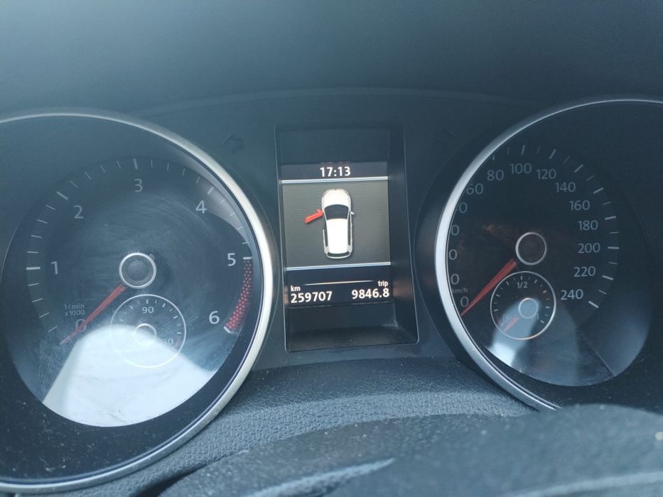 Volkswagen GOLF 6 VARIANT Trendline 1.6 tdi 105 cp
