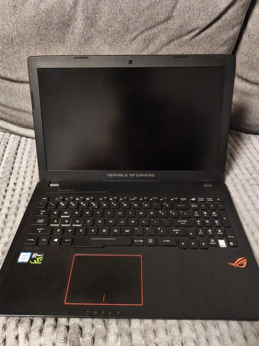 Laptop Asus GTX 1050Ti i7 7700HQ 8GB RAM GL553VE
